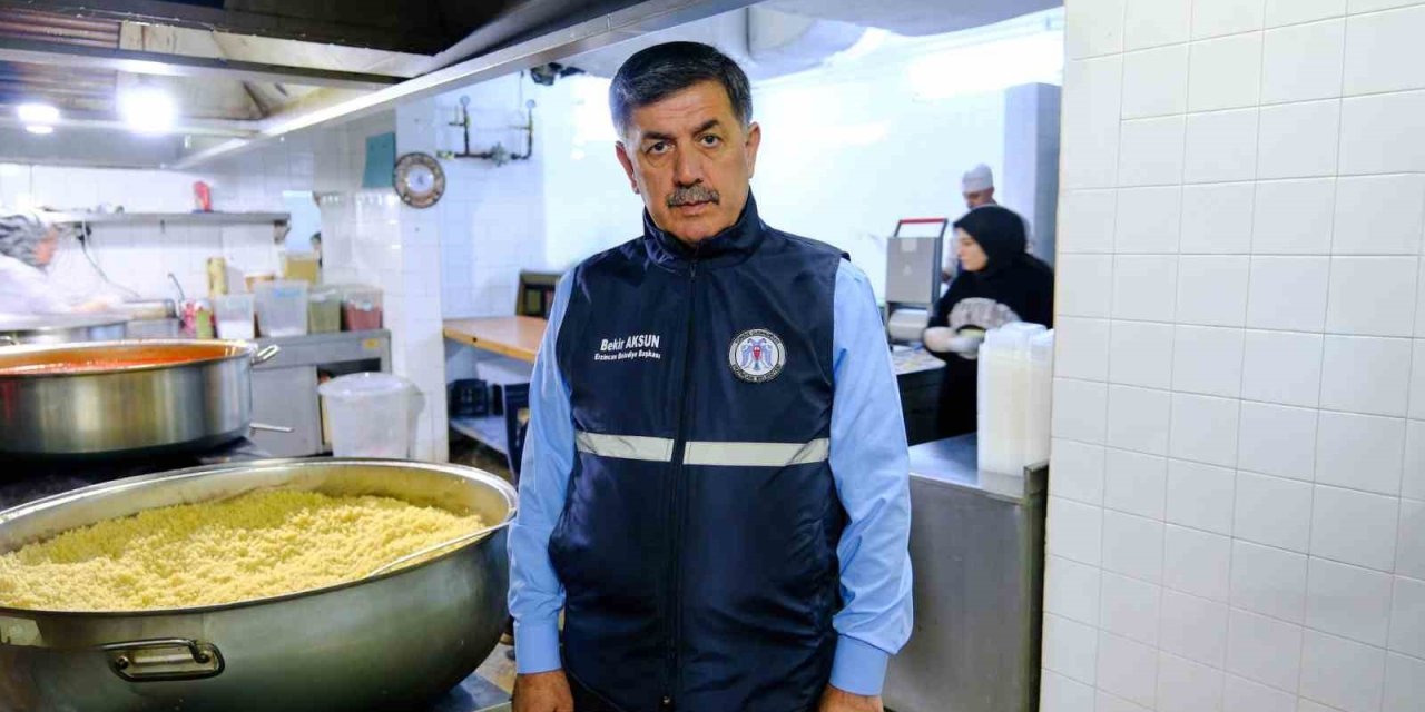 Erzincan’da ihtiyaç sahiplerine her gün 3 çeşit iftar yemeği ulaştırılıyor