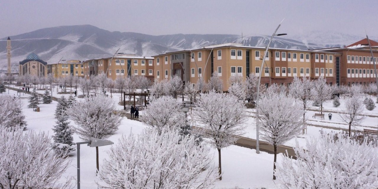 EBYÜ’de eğitime kar engeli