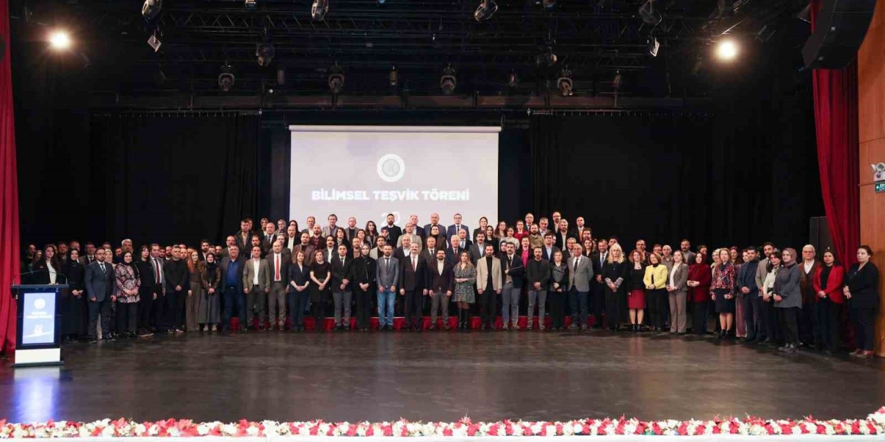 Rektör Prof. Dr. Ahmet Hacımüftüoğlu: "Bilimsel üretkenliğimiz her geçen gün artıyor"