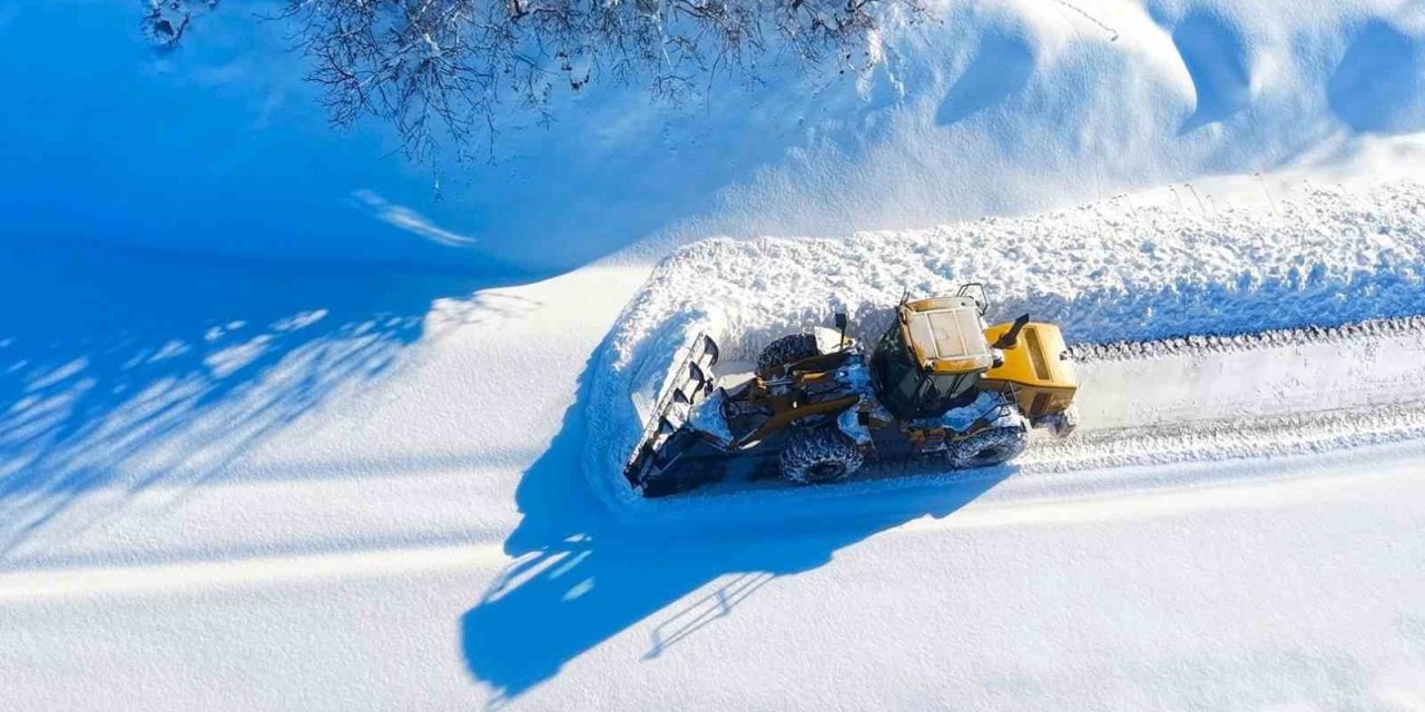 Muş’ta 67 köy yolu ulaşıma kapandı