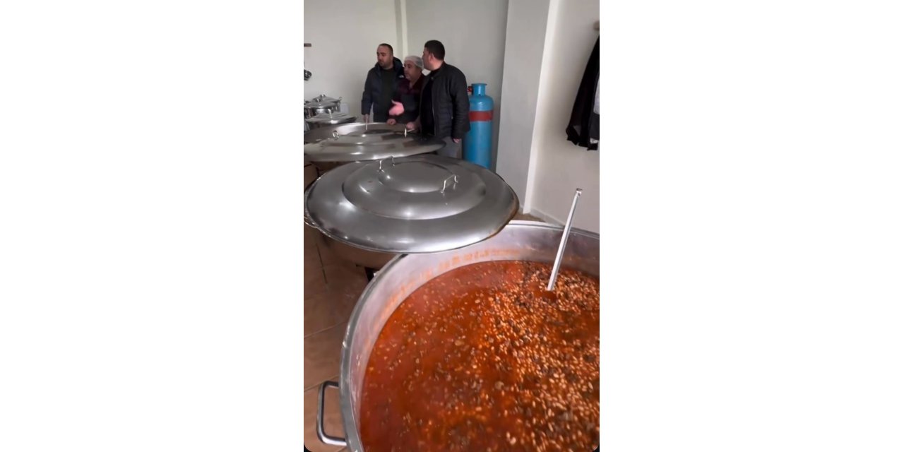 Patnos’ta belediyenin sıcak yemek hizmeti devam ediyor