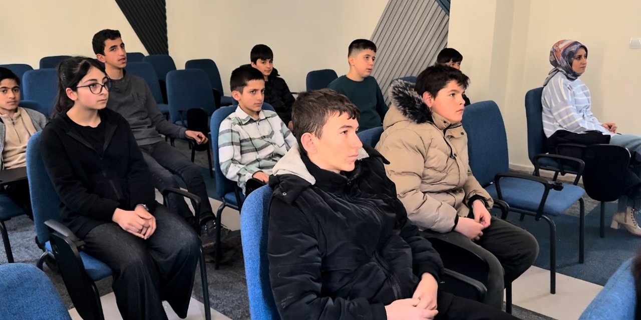 İran sınırında eğitimin yeni üssü: Esendere Halk Kütüphanesi