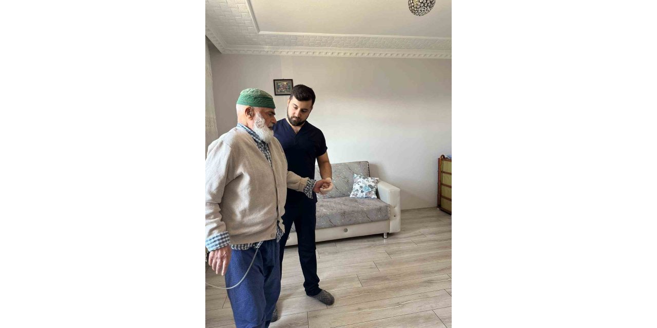 Kovancılar’da bir ilk: Evde fizik tedavi uygulaması