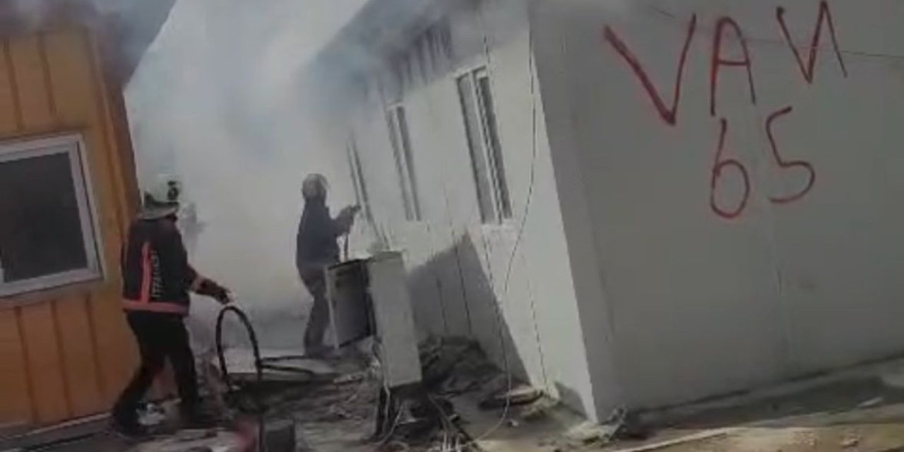 Malatya’da şantiyede korkutan yangın