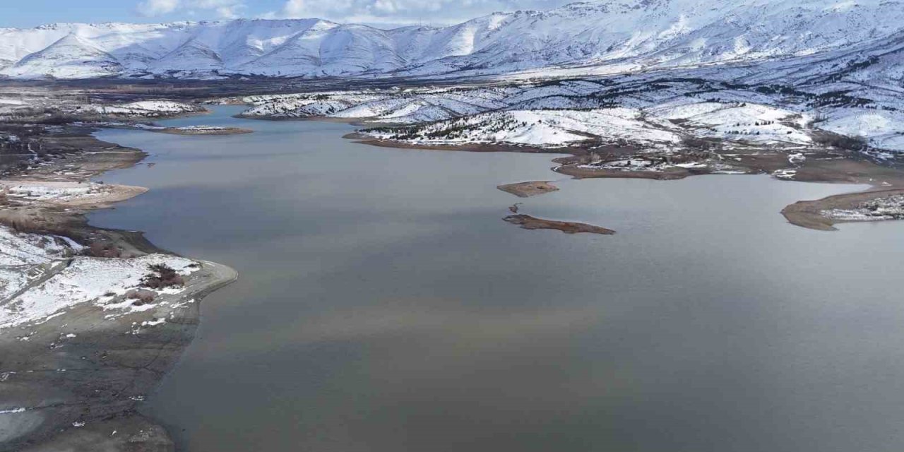 Sürgü Barajı’nda su seviyesi yüzde 60’a yaklaştı