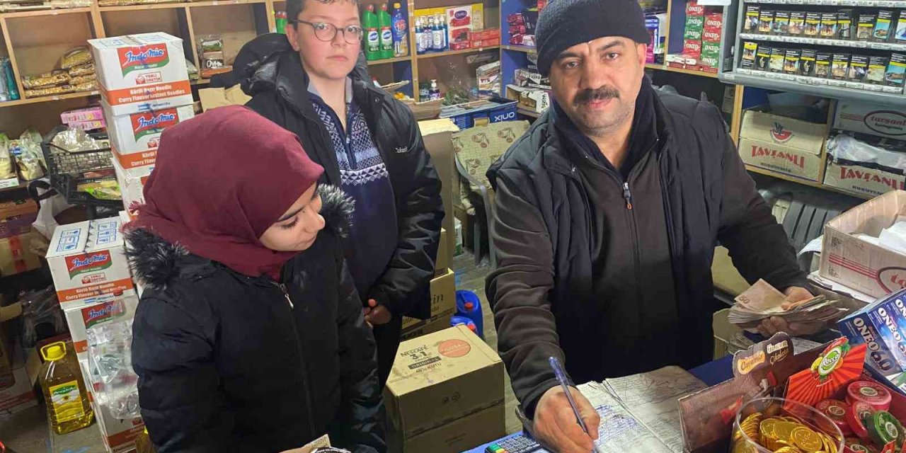 Erzurum’da öğrenciler "Zimem Defteri" geleneğini sürdürüyor