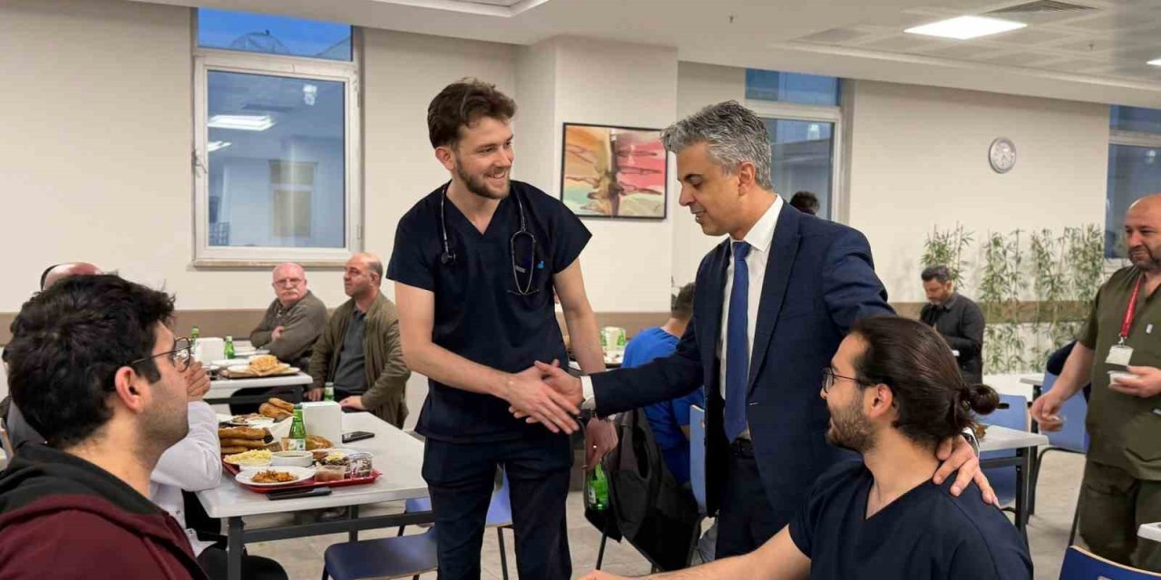 Mengücek Gazi Hastanesi’nde iftar programı düzenlendi