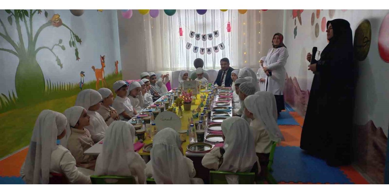 Erzincan’da minikler "Tekne Orucu" heyecanı yaşadı