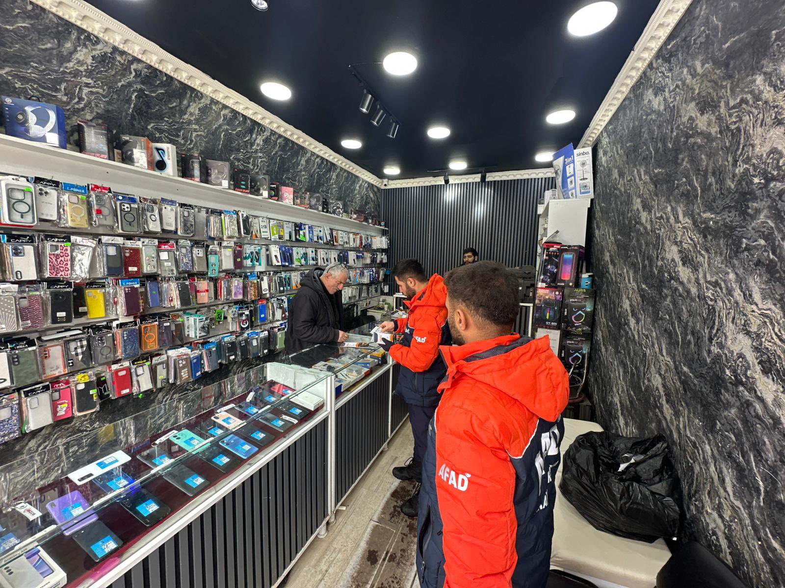 Kars AFAD'dan esnafa 'deprem' ziyareti