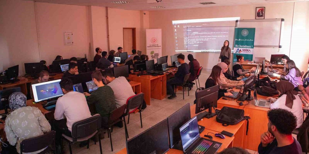 Dijital dünyanın savunucuları Serhat’ta yetişiyor