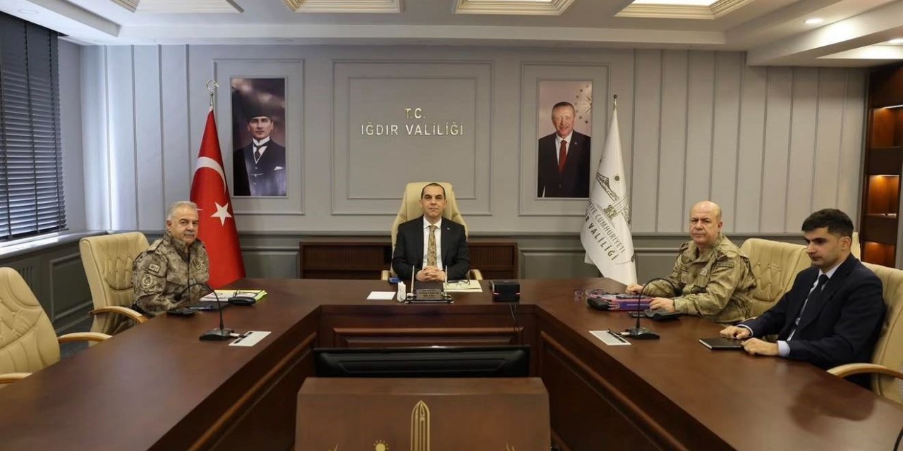 Sınır illerin valileri ile güvenlik toplantısı