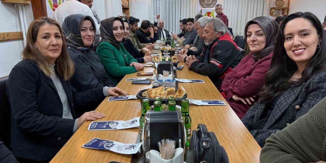 Erzincan’da gazeteciler iftar programında bir araya geldi