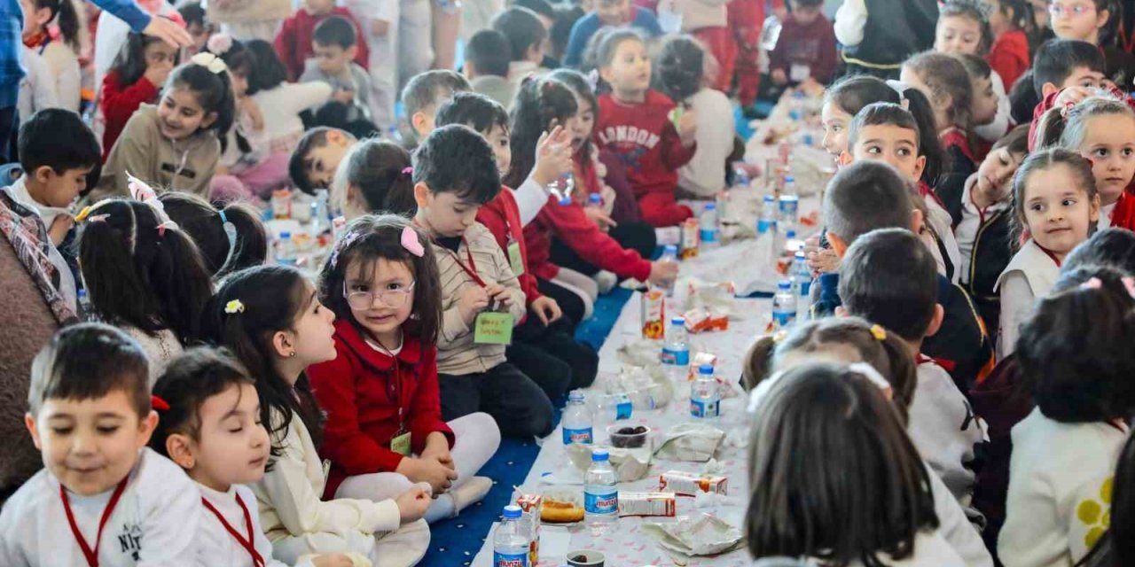 Erzincan’da "Maarifin Kalbinde Miniklerle Sahur" programı düzenlendi