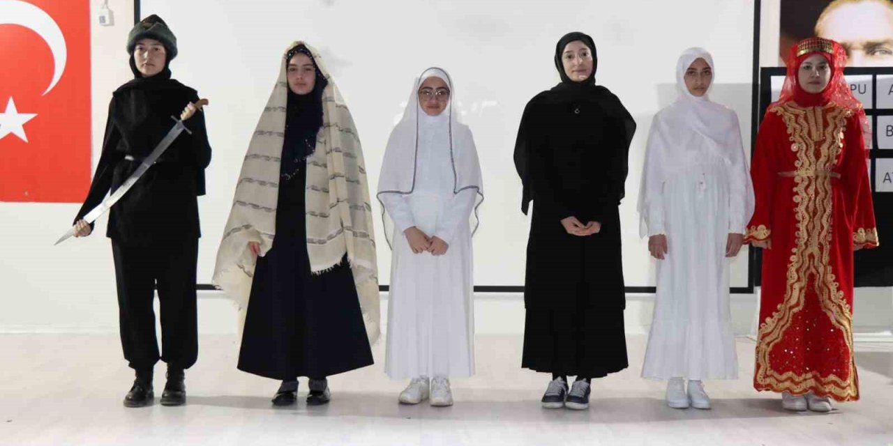 Şehit Recep Gündüz Anadolu İmam Hatip Lisesi’nden 8 Mart Dünya Kadınlar Günü programı