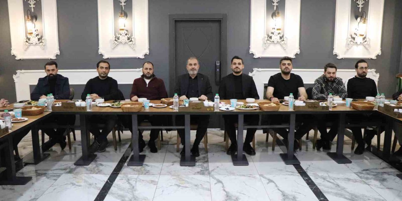 Başkan Alan, gençlerle bir araya geldi