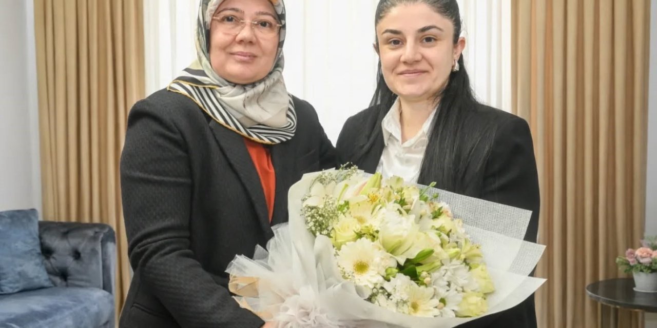 Şehit eşine vefa ziyareti