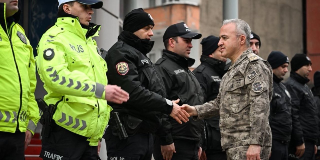 Müdür Ayata güvenlik güçleriyle iftarda buluştu