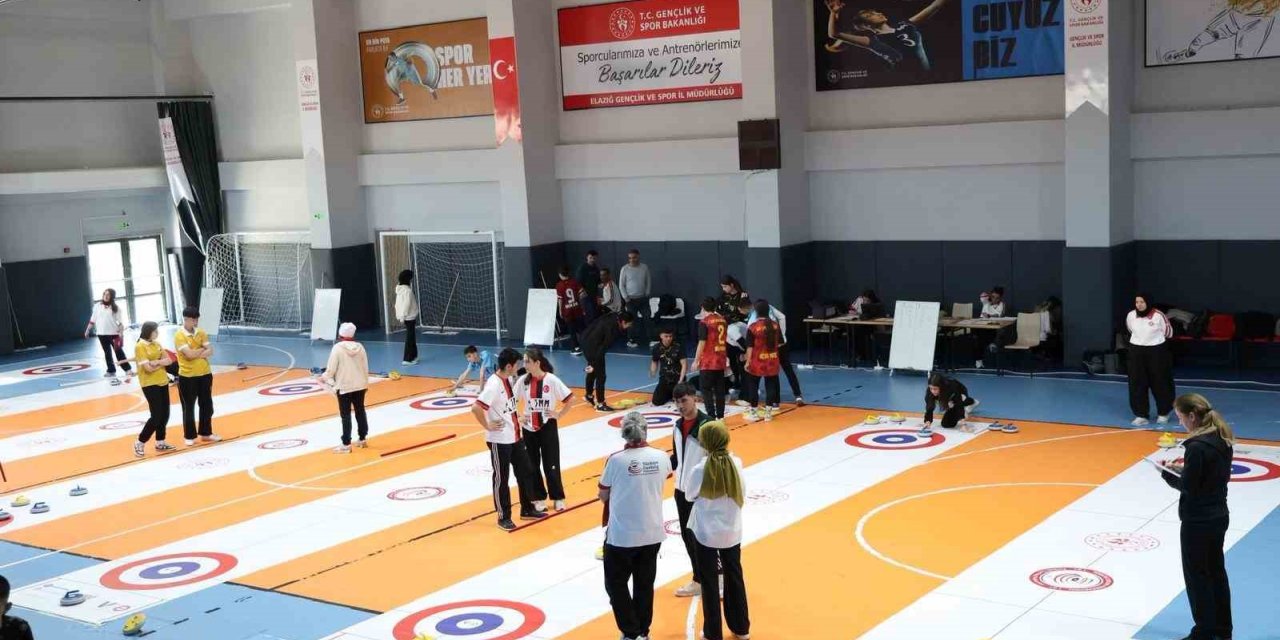 Elazığ, Floor Curling gençler grup müsabakalarına ev sahipliği yaptı