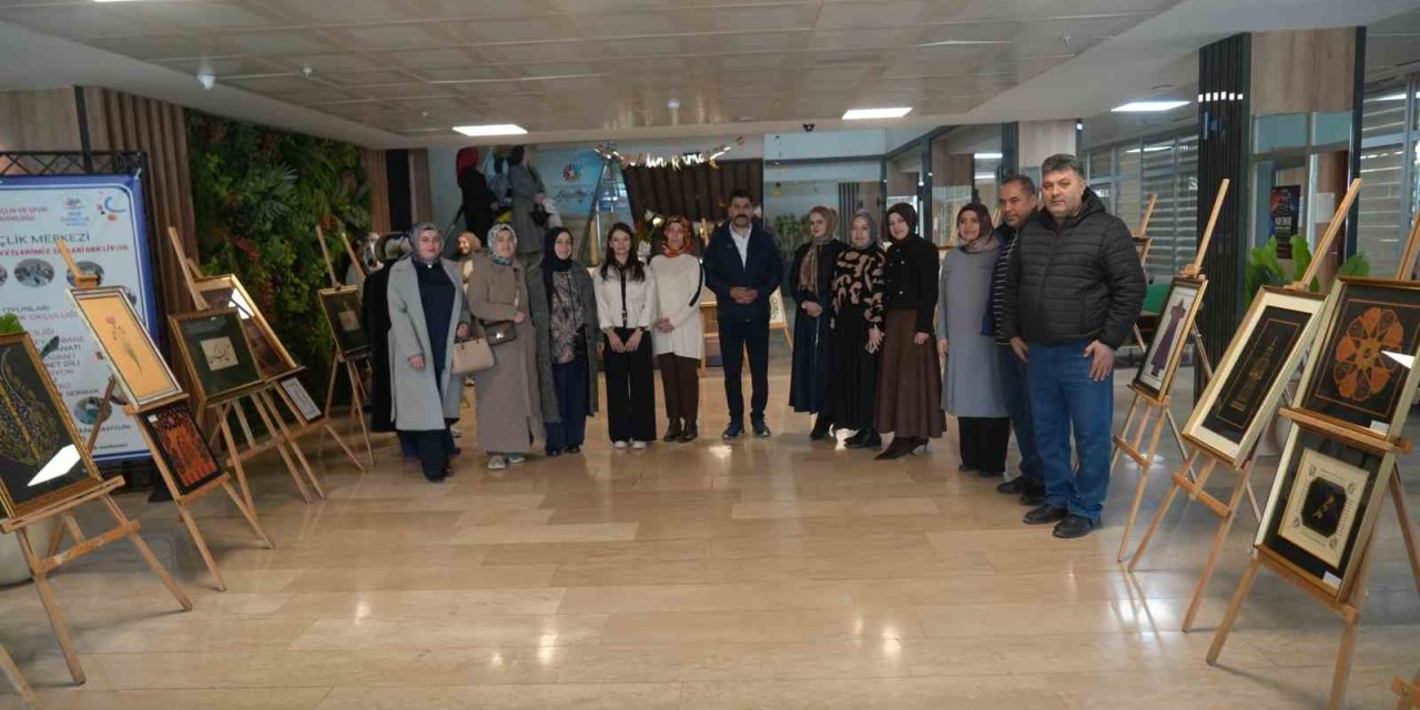 Muş’ta "Sanatın Diliyle Değerlerimiz" sergisi açıldı