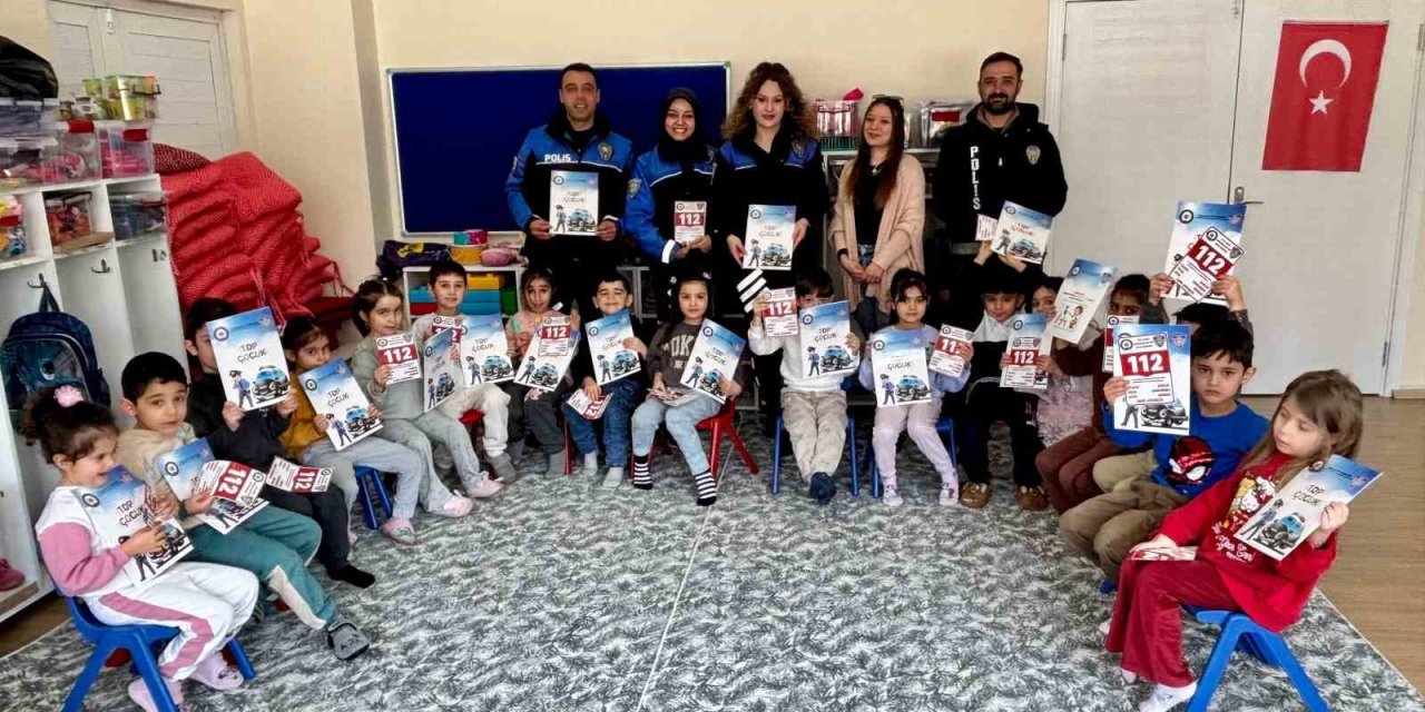 Kars’ta minik öğrencilere polislerden güvenlik eğitimi