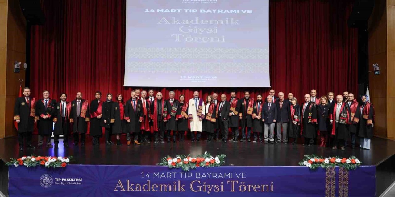 Atatürk Üniversitesinde  Tıp Bayramı ve akademik giysi töreni coşkusu
