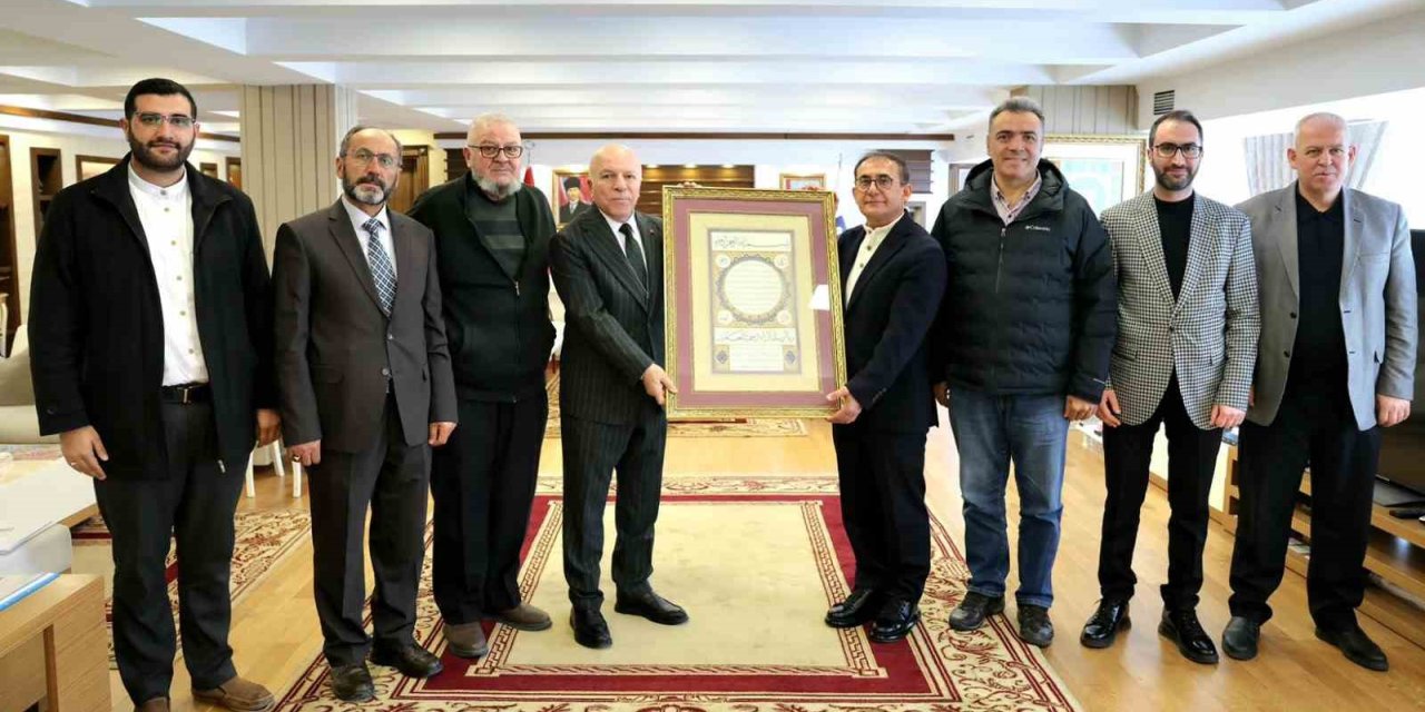 Ebu İshak Vakfı’ndan Başkan Sekmen’e Anlamlı Ziyaret