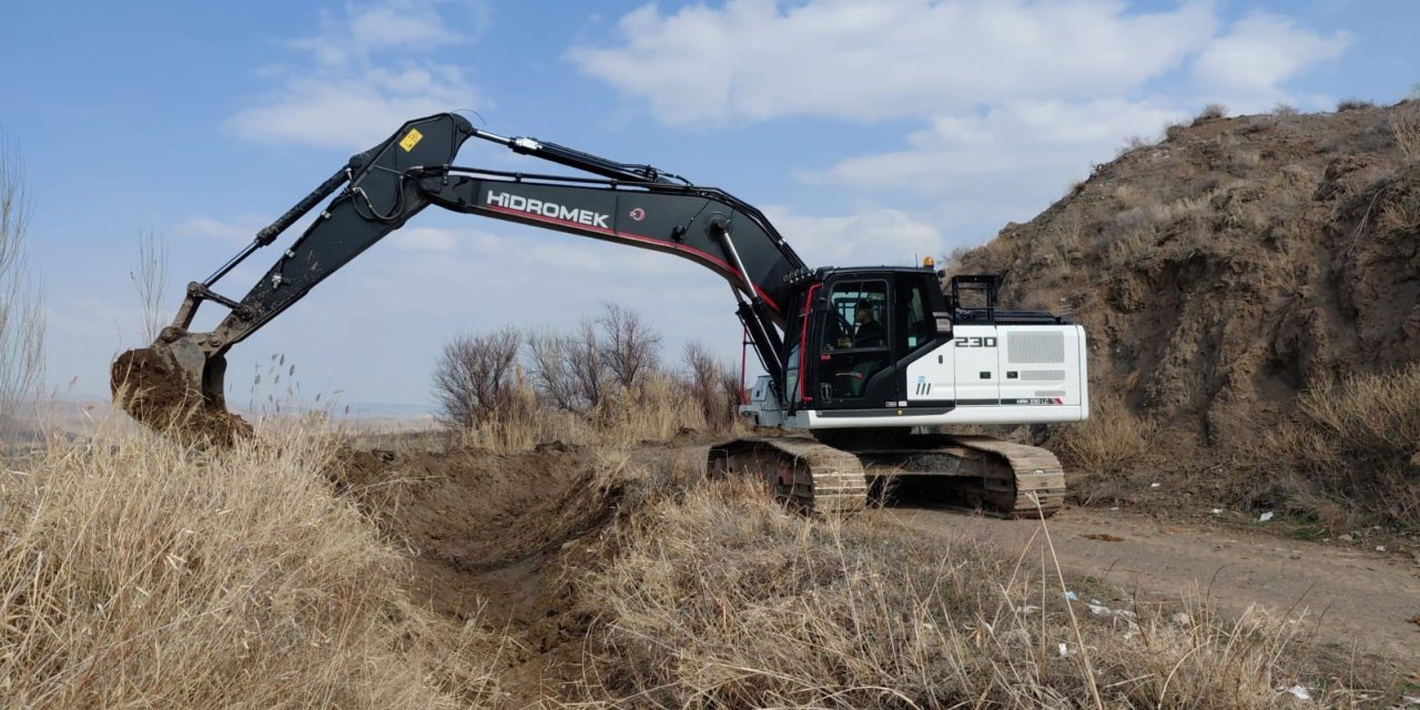 Iğdır’da sulama kanalları sezon öncesi hazırlandı