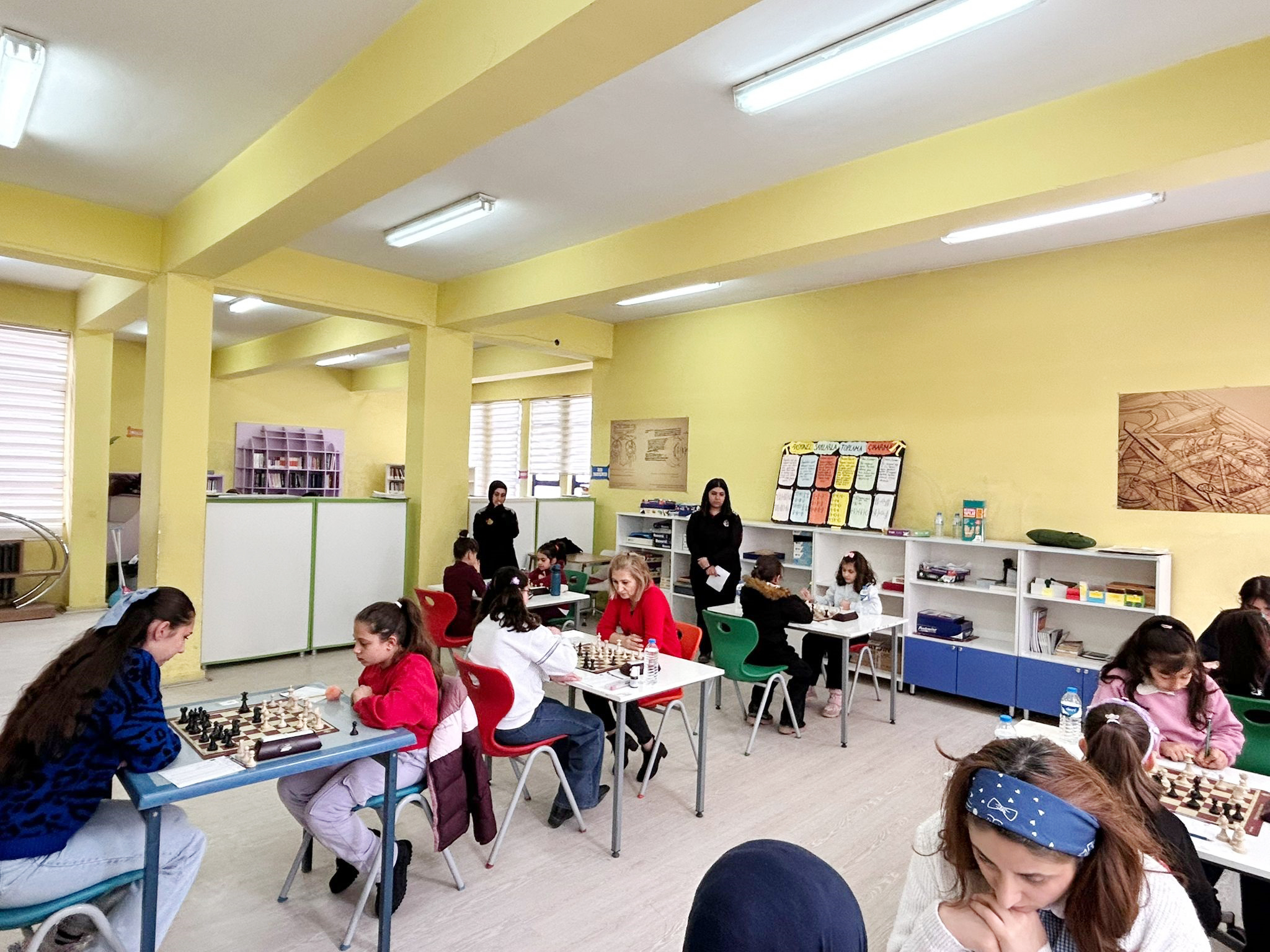 Kadın Satranççıların Şampiyonluk Mücadelesi Nefes Kesti