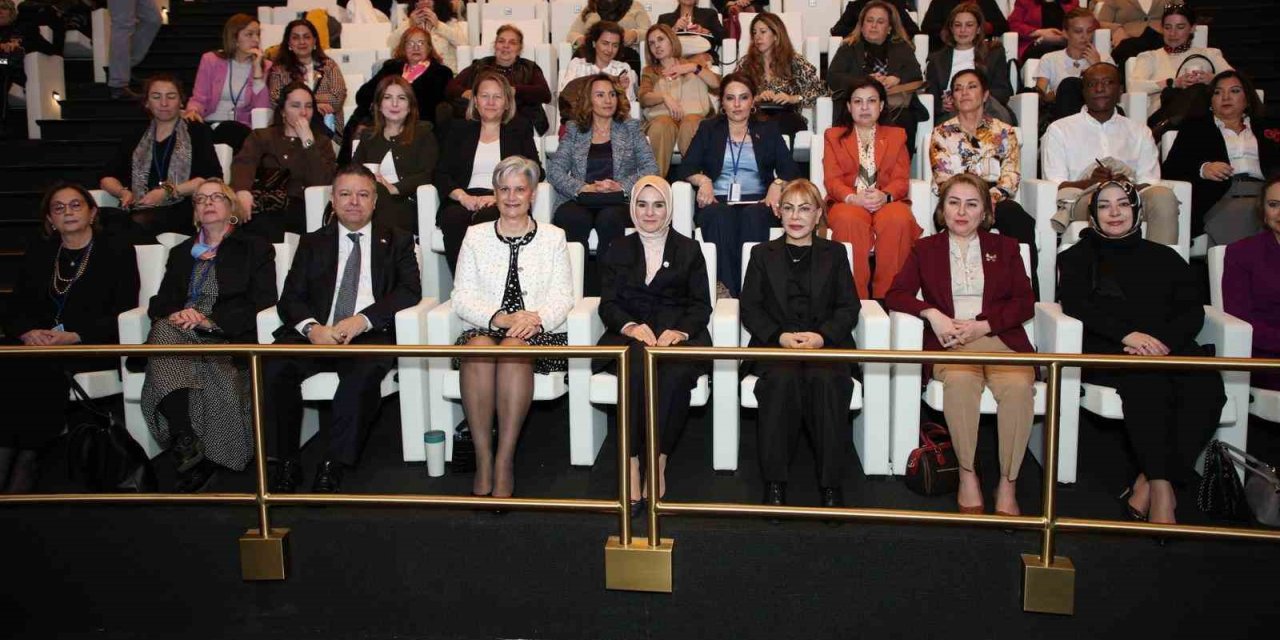 Prof Dr. Açık, "Kadınların ekonomik güçlenmesini, sürdürülebilir kalkınmanın ve rekabet gücünün vazgeçilmez unsuru olarak görüyoruz"