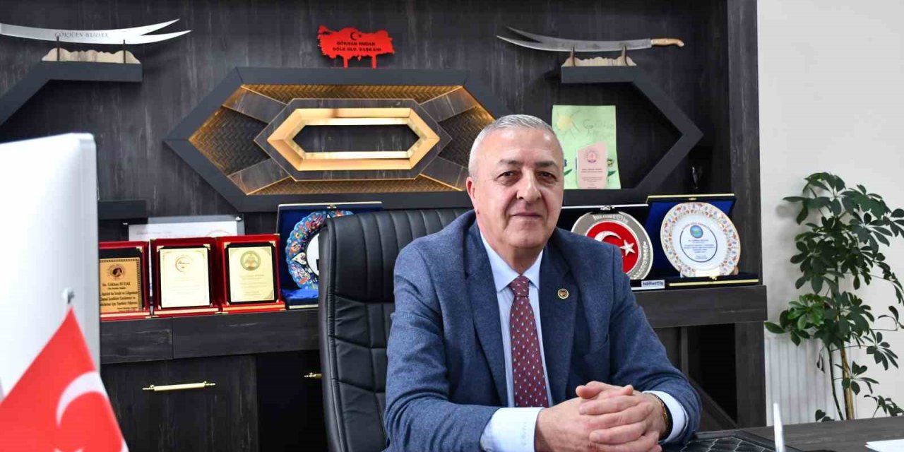 Göle Belediye Başkanı Budak: "Özgür Özel, eşime, ’Eşiniz dik durmadı, ben sizi milletvekili adayı yapayım’ şeklinde bir teklif iletti"