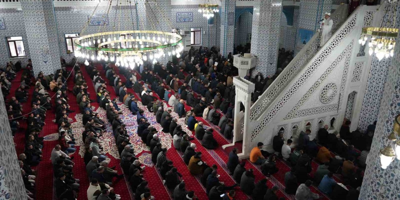 Iğdır’da bayram namazı kılındı