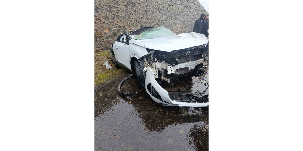 Bingöl’de kaza: 4 yaralı