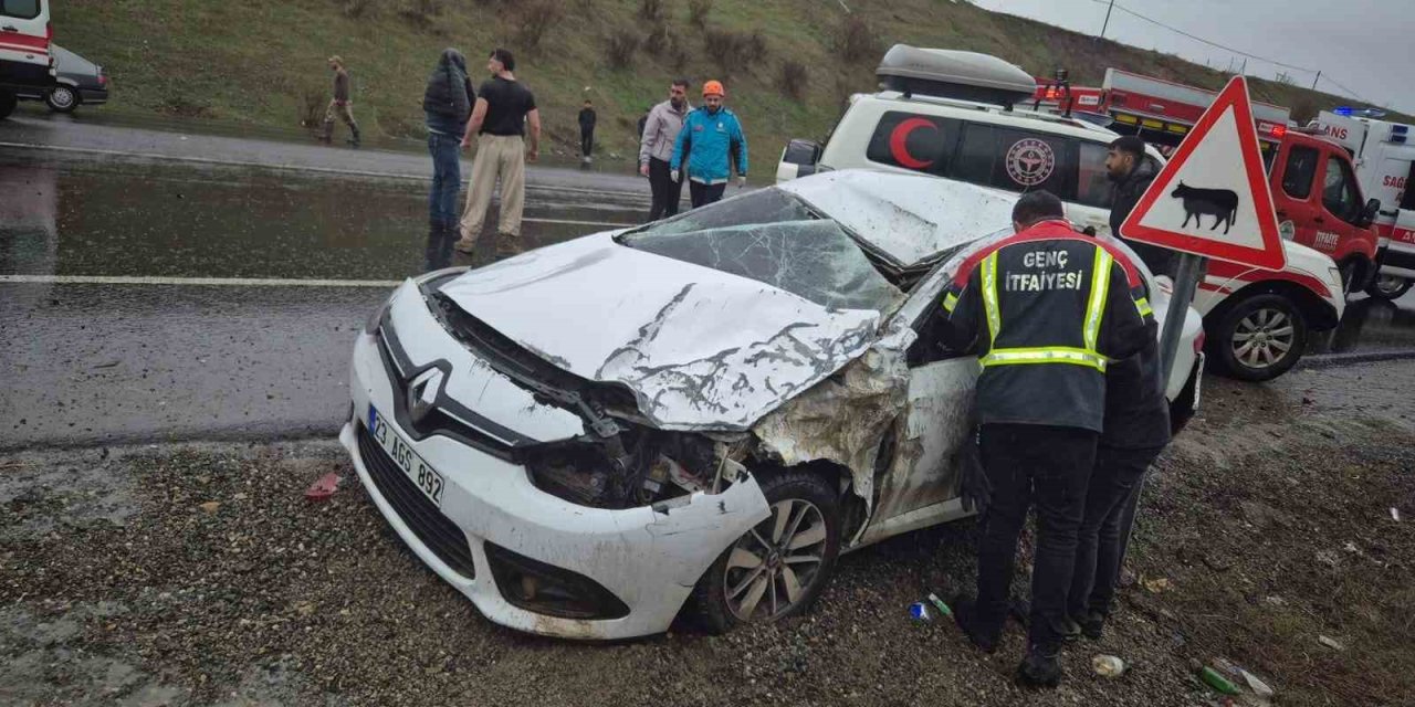 Bingöl’de trafik kazası : 1 ölü 2 yaralı
