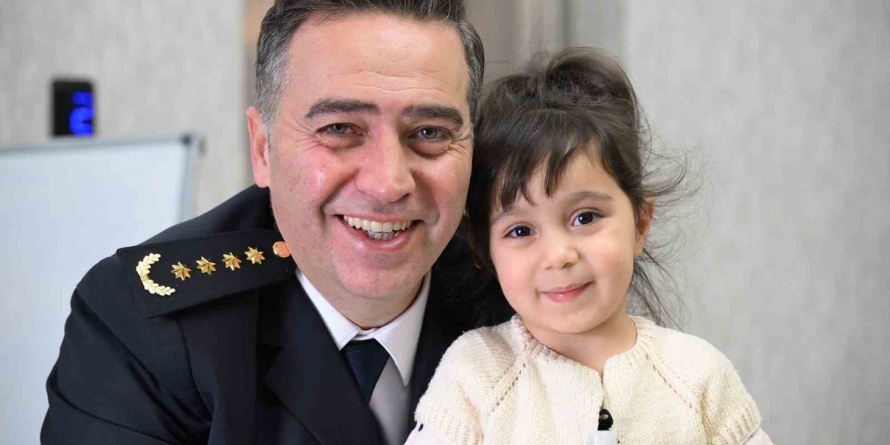 Ağrı Emniyet Müdürü Önder’den bayram mesaisindeki polislere ziyaret