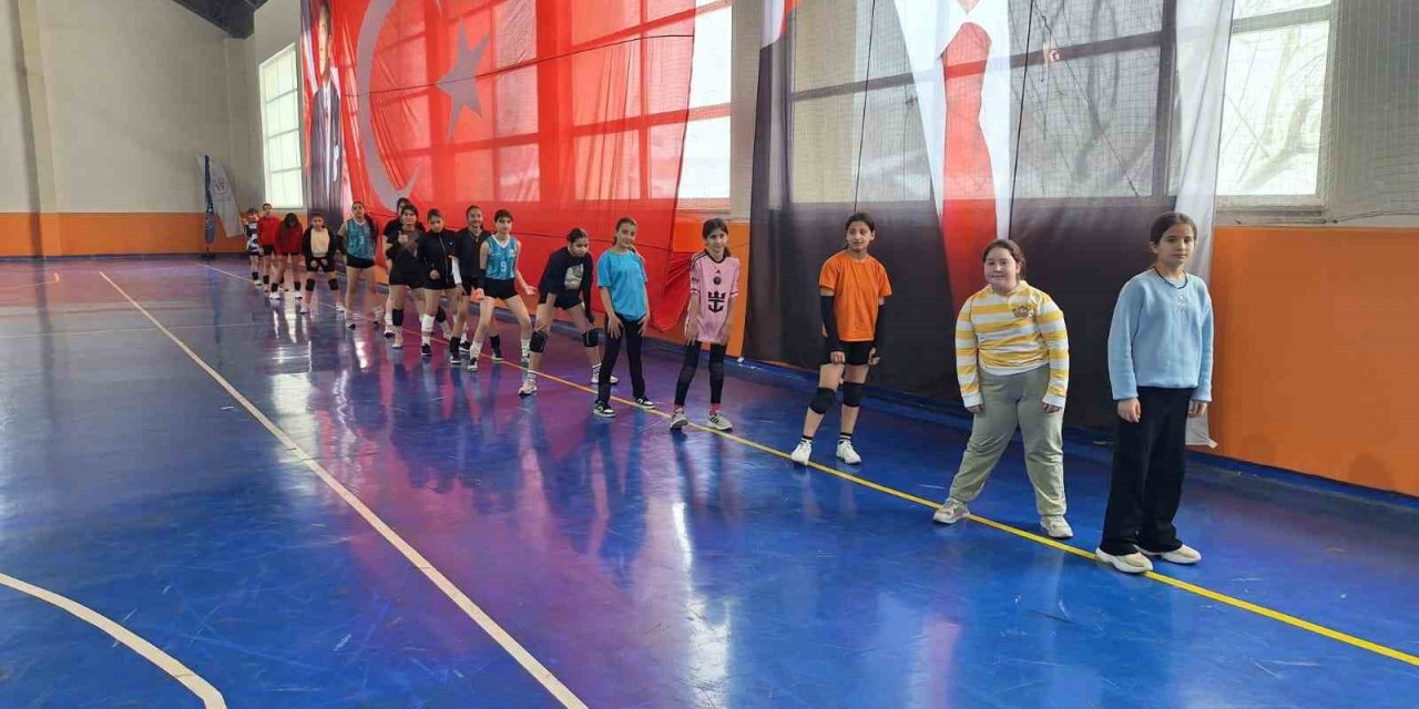 Bulanık’ta gençler spora kazandırılıyor