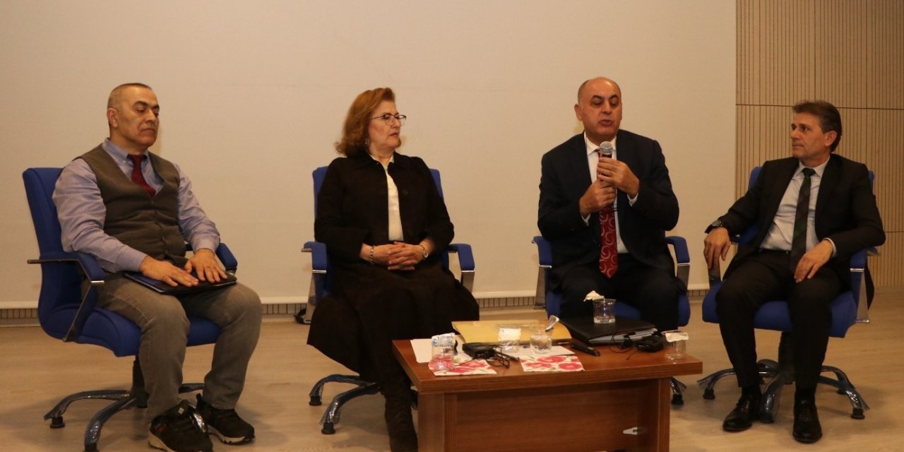 "Maziden İstikbale Oltu" paneli düzenlendi