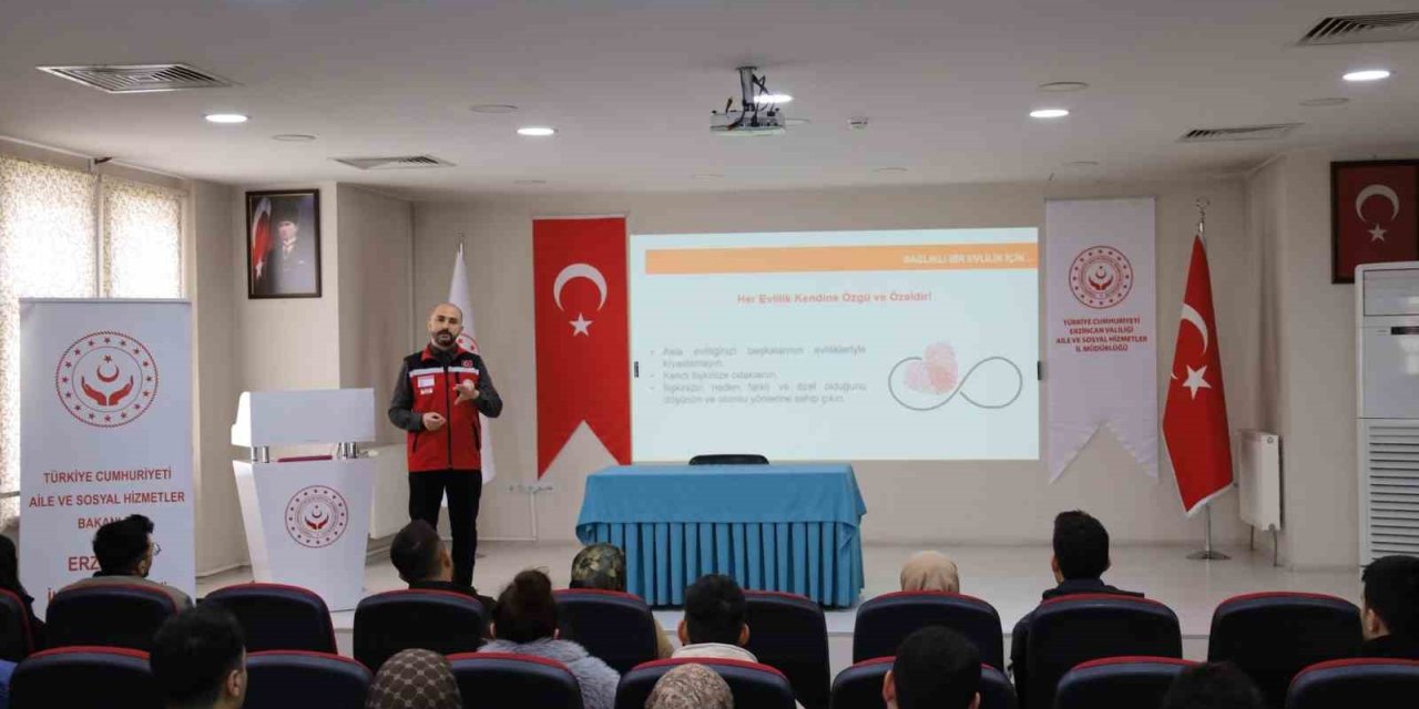 Evlenecek gençlere yönelik eğitimler sürüyor