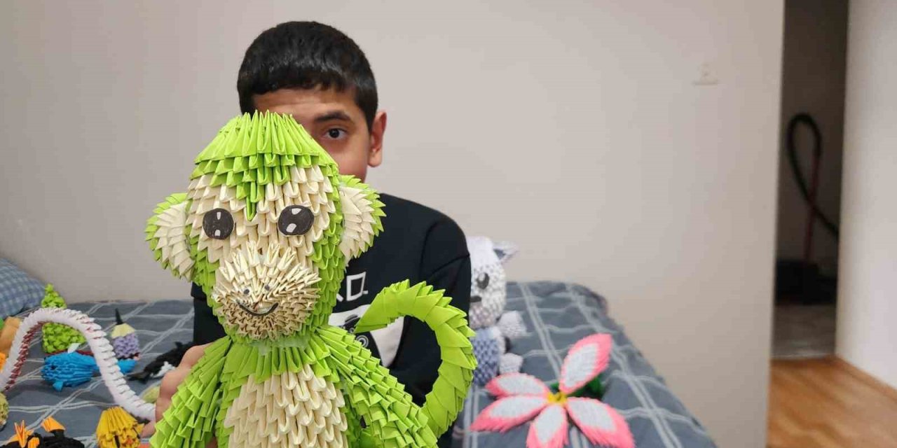 Otizmli Arda, origamiyle hayatına yön veriyor