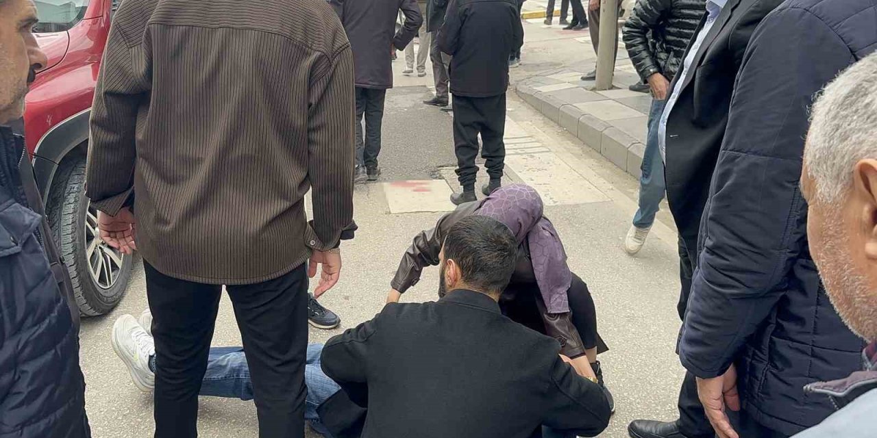 Elazığ’da aracın çarptığı yaşlı adam yaralandı