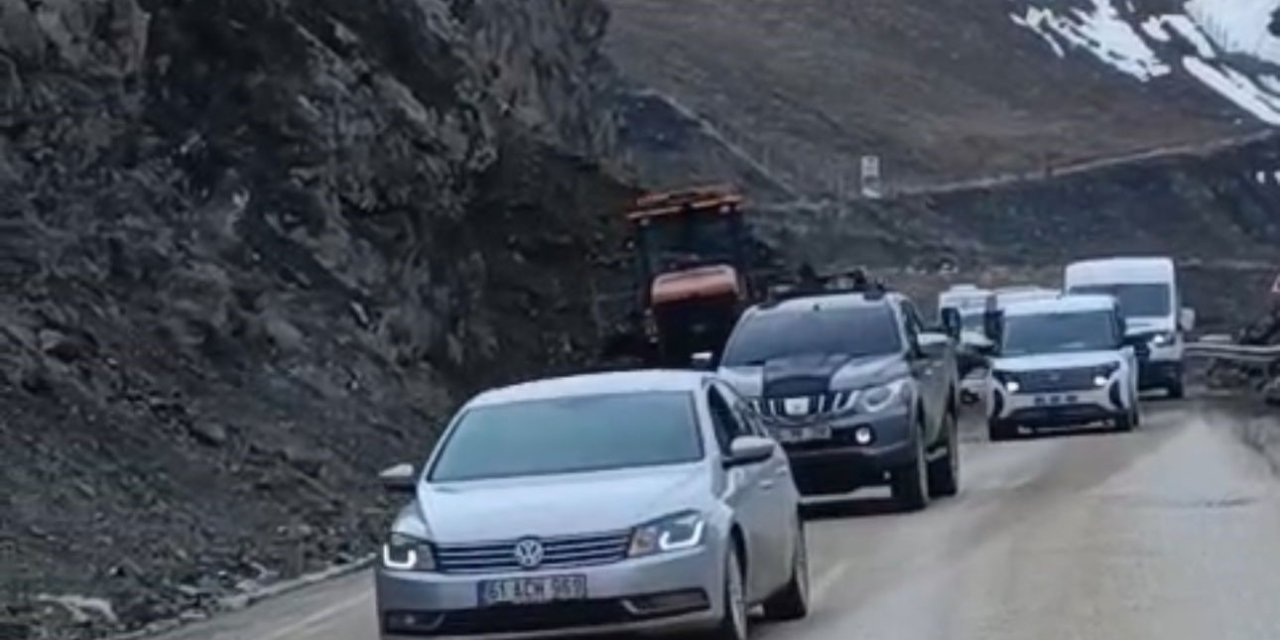 Yüksekova yolu trafiğe kapatılıyor