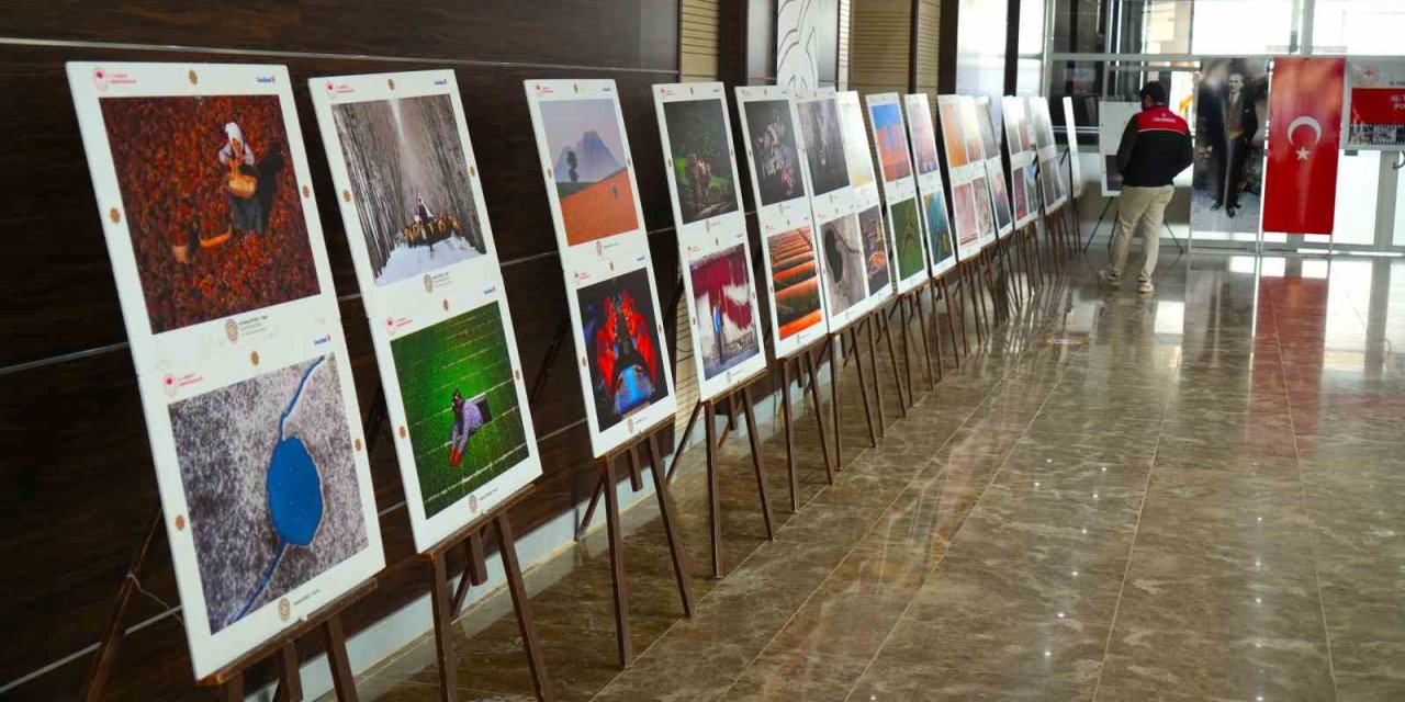 Muş’ta "15. Tarım Orman ve İnsan" fotoğraf sergisi ziyarete açıldı