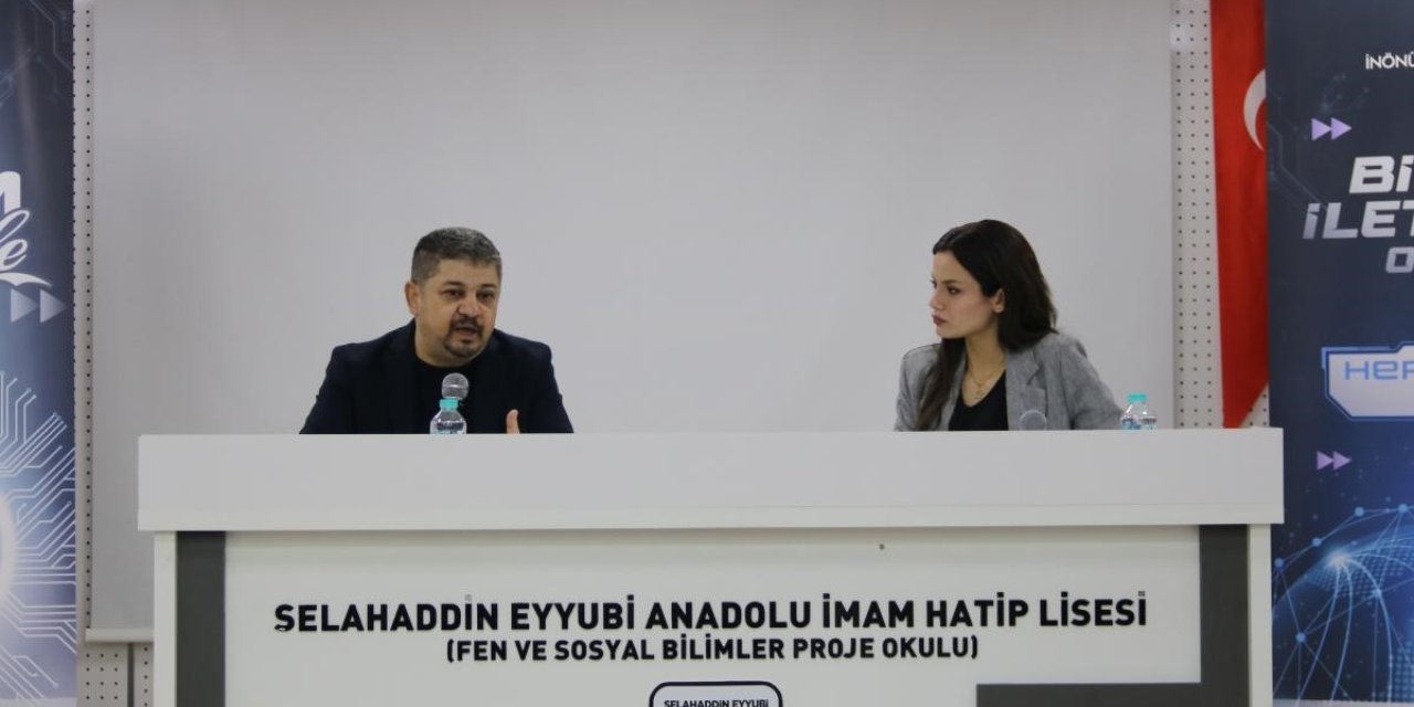 "Algoritmalar sizi yönlendiriyor"