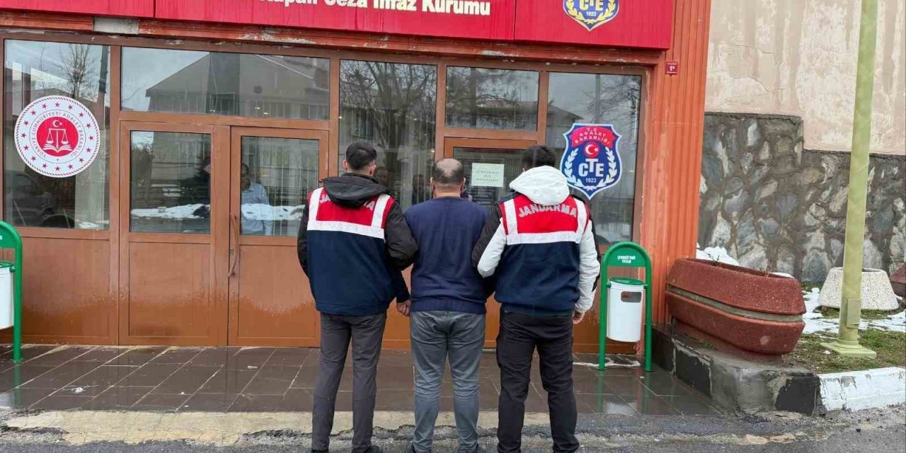 Hakkari’de 8 yıl hapis cezası bulunan şahıs yakalandı