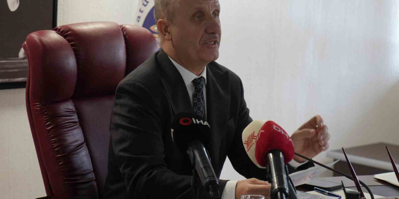 YÖK Başkan Prof. Dr. Erol Özvar, "Lisans eğitiminin üç yıla indirilmesiyle alakalı daha somut adımlar atabileceğimize inanmaktayım"