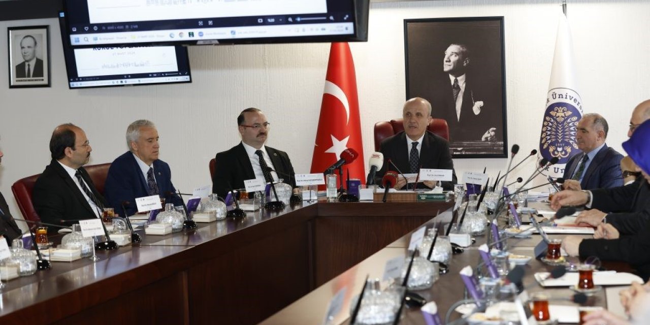 Üniversitelerarası kurul toplantısı Atatürk Üniversitesi ev sahipliğinde yapıldı: Yükseköğretimde güç birliği Erzurum’da sağlandı