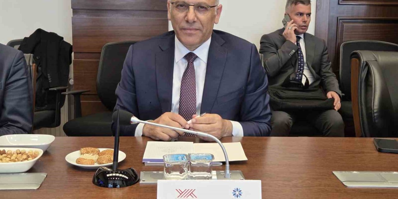 Rektör Gürel, ÜNİDAP 8. dönem toplantısına katıldı