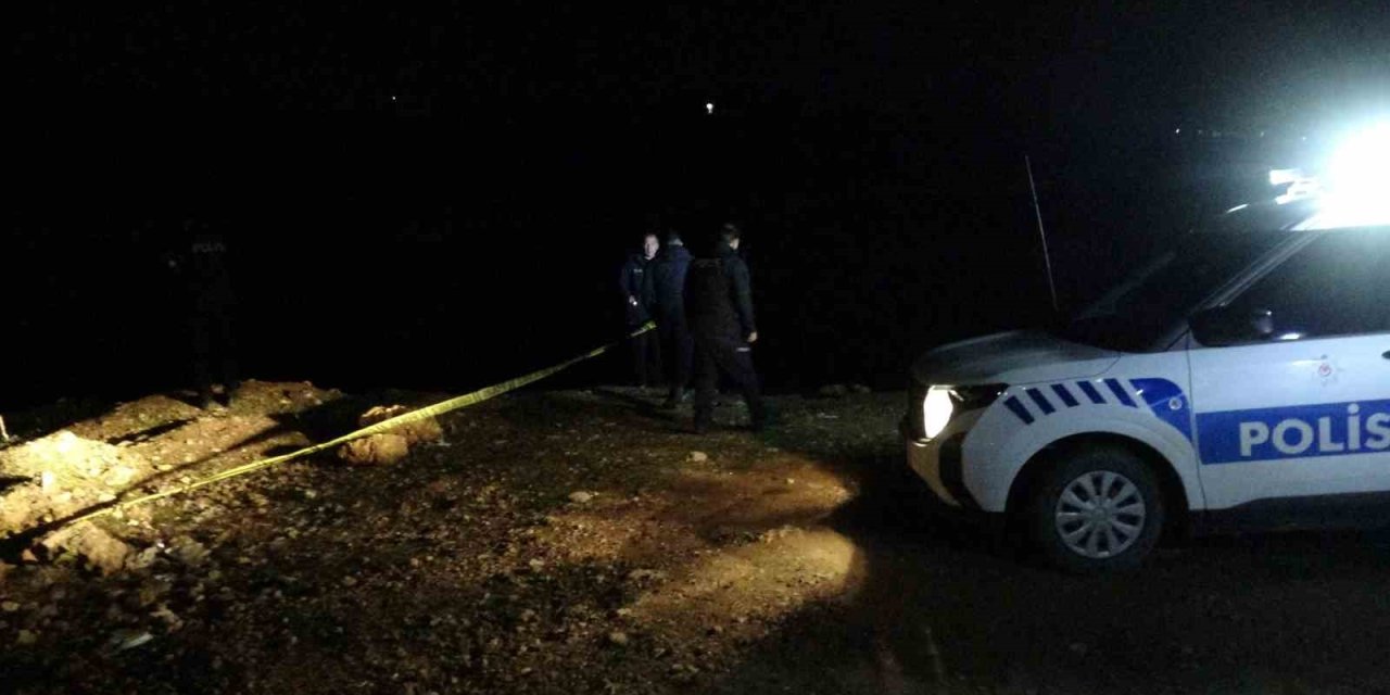 Gece yarısı cesedi bulunan şahsın boğulma anı kamerada