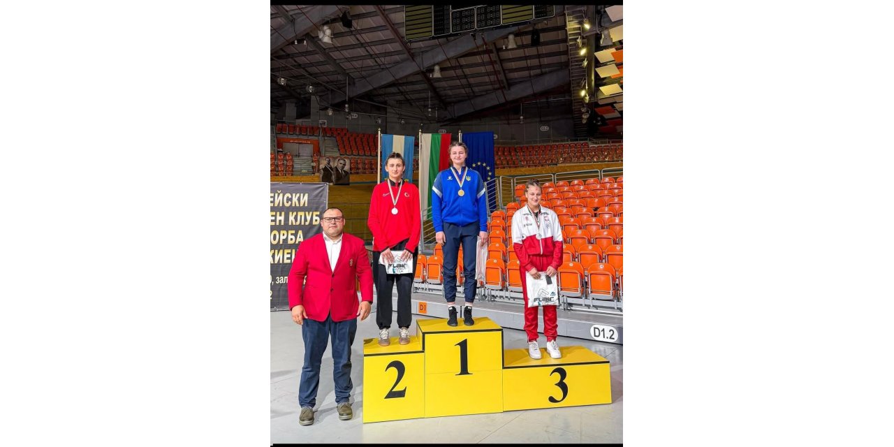 Erzincanlı güreşçiler Bulgaristan’da madalya kazandı