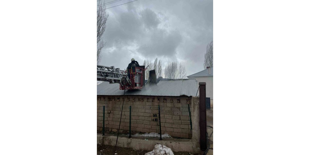 Van’ın Muradiye ilçesinde tandır evi yangını