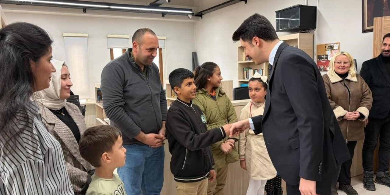 Digor’da Kütüphane Haftası coşkusu: En çok okuyan öğrenciler ödüllendirildi